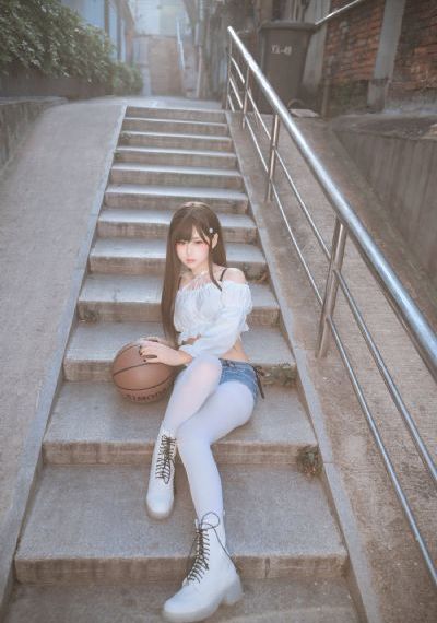 放纵在阿尔卑斯山下