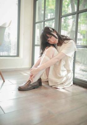 《年轻女教师3》韩国电影